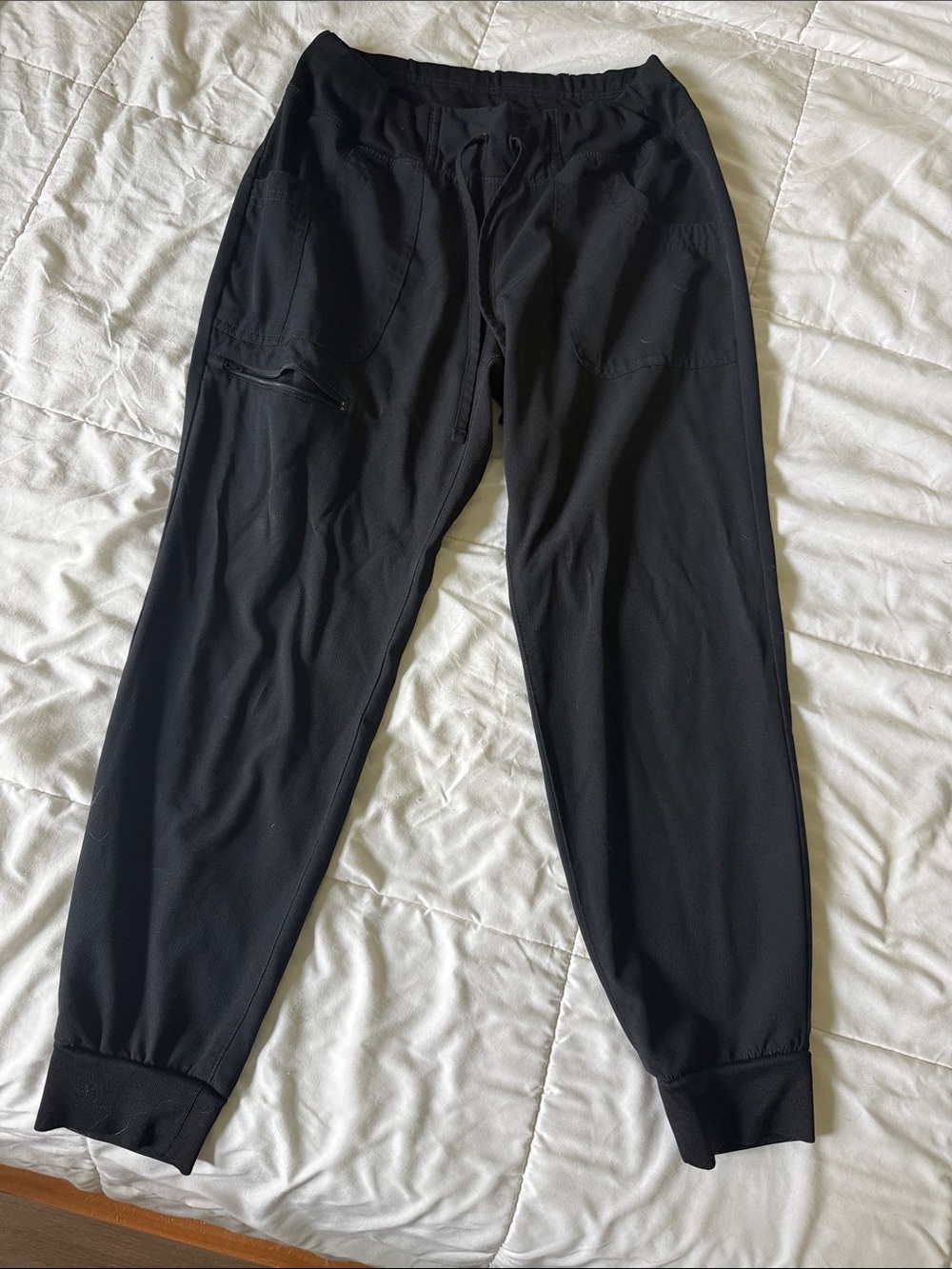 Scrub joggers - black